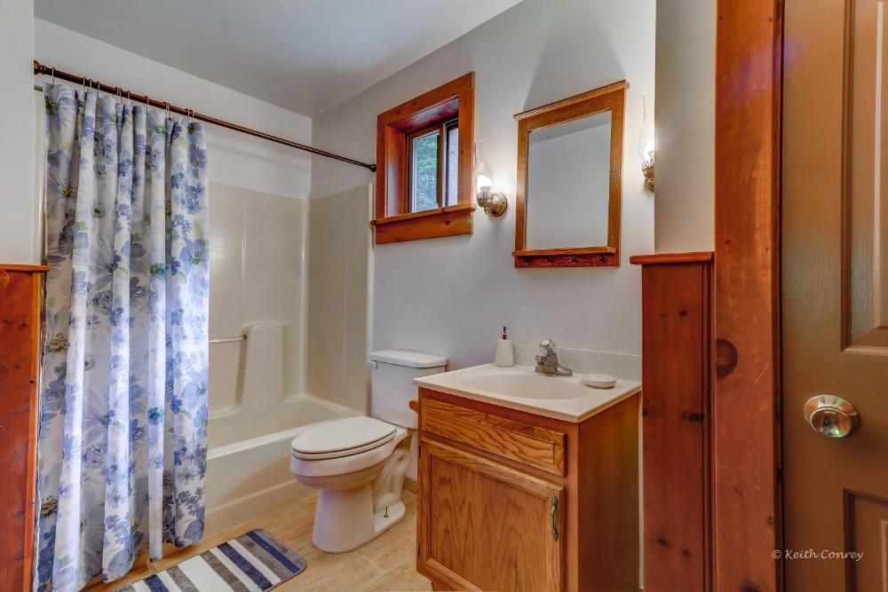 Pine Cottage interior