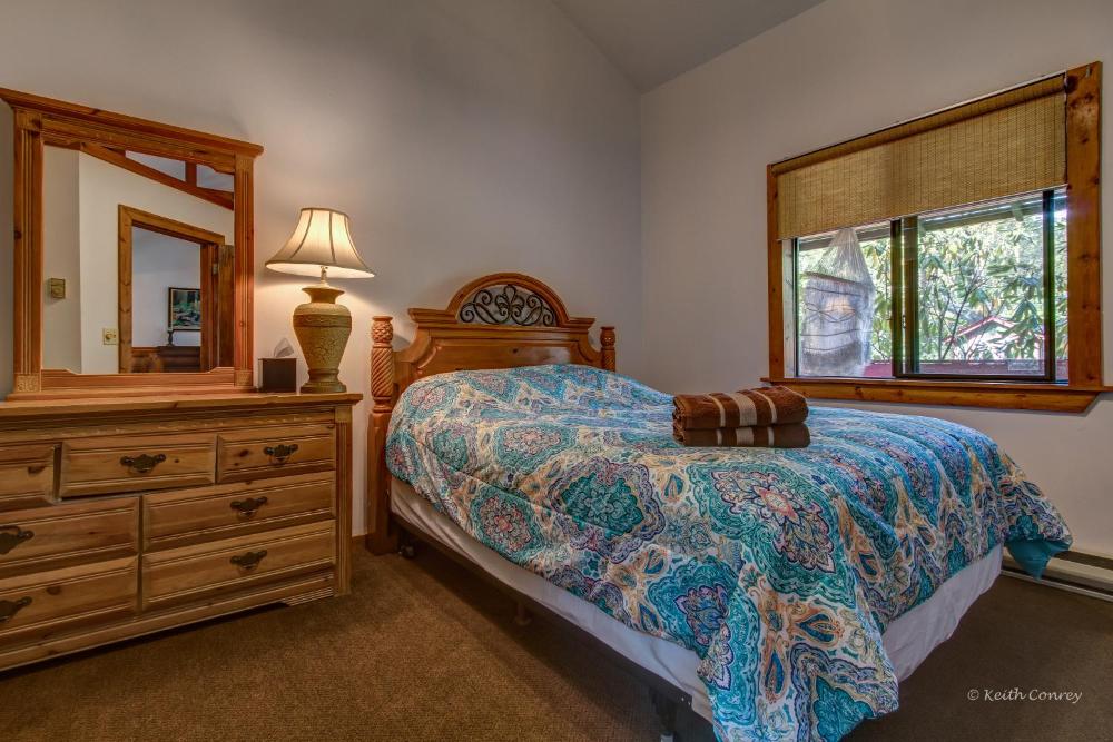 Laurel Cottage interior